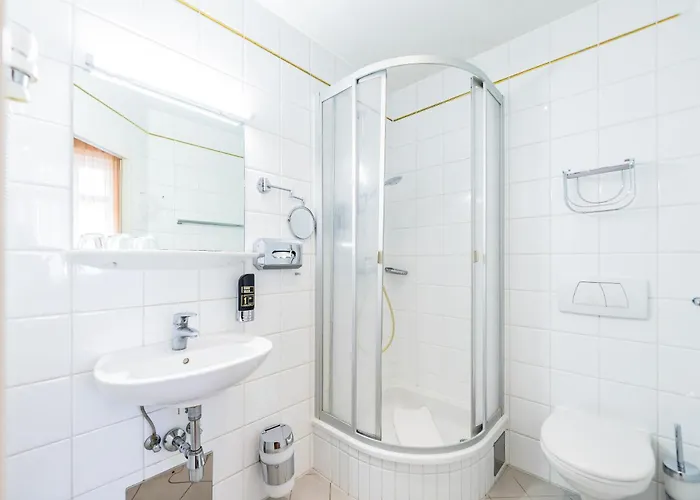 Hotel Pension Baronesse Vienna